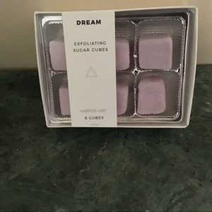 HARPER + ARI EXFOLIATING SUGAR CUBES, NEW